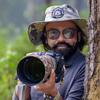 Om_Yadav_with-camera